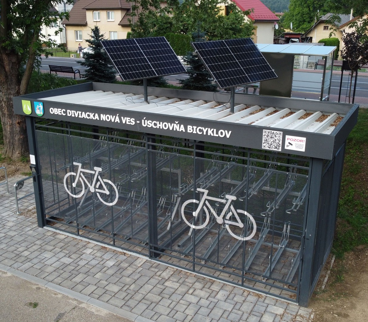 Uzamykateľný prístrešok pre bicykle CYKLOSAFE COMPACT