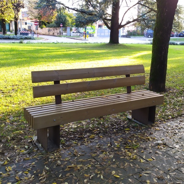 Lavička s operadlom typ 67