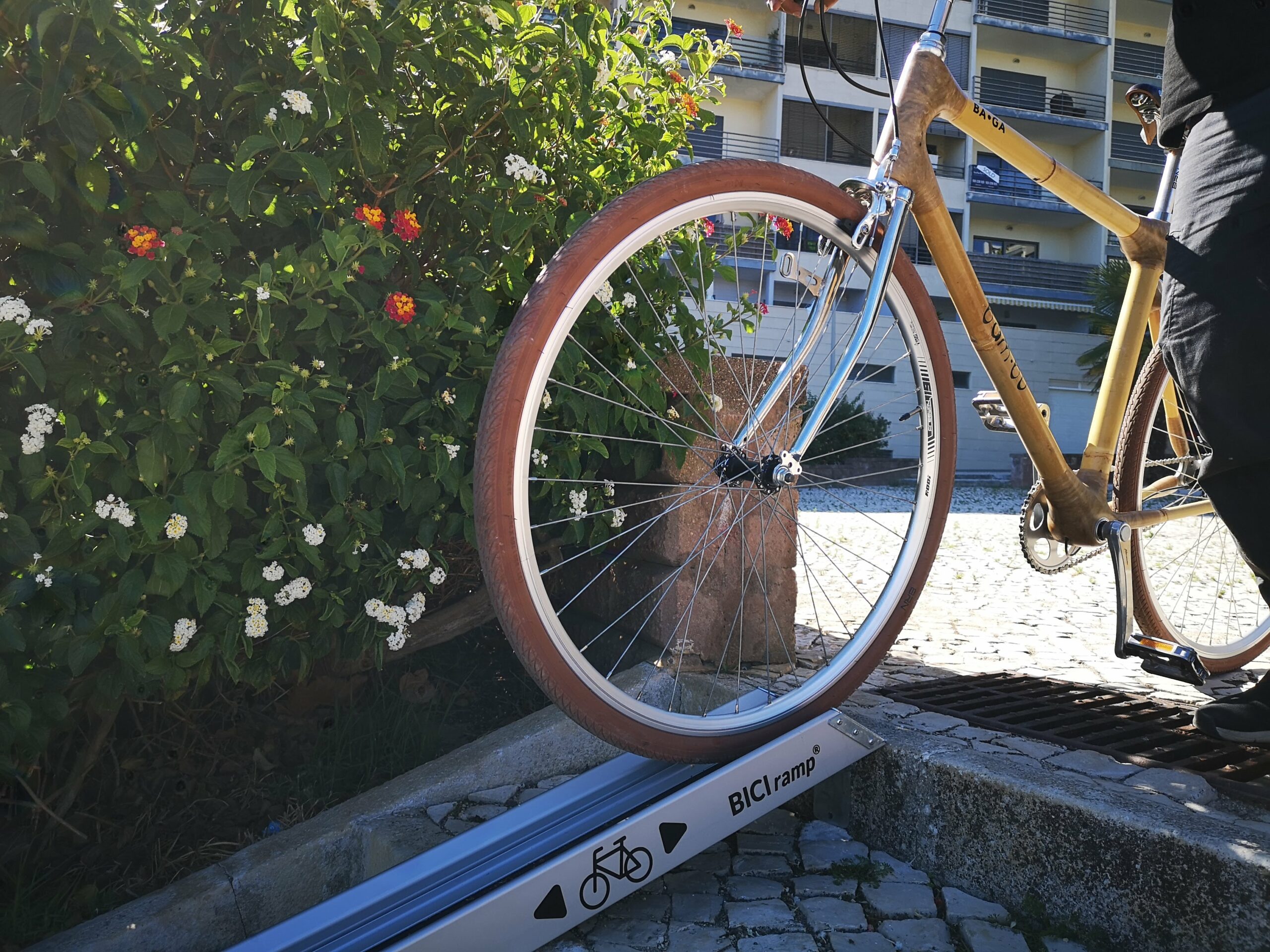 Schodiskový žliabok / rampa pre bicykle typ 01
