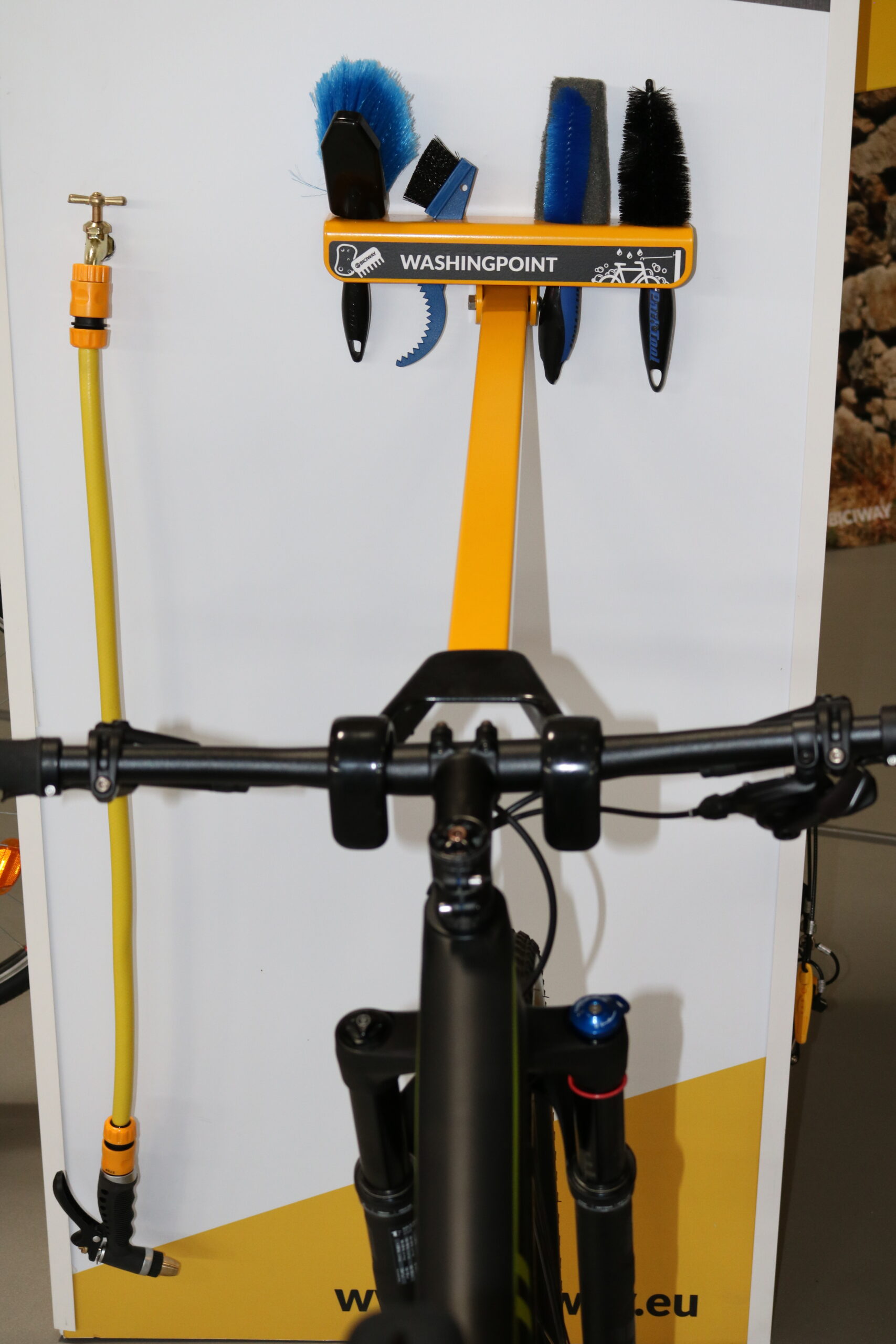 Čistiace stanovisko na bicykle