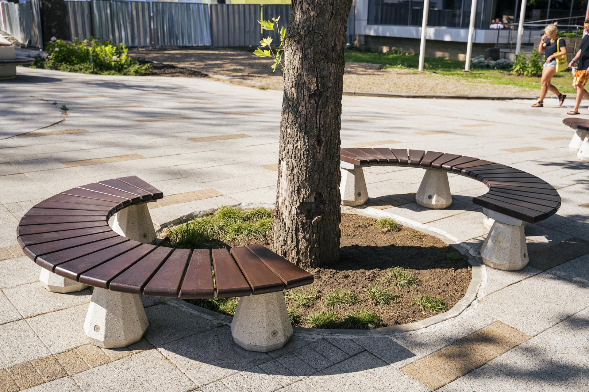 Betónová lavička typ 35