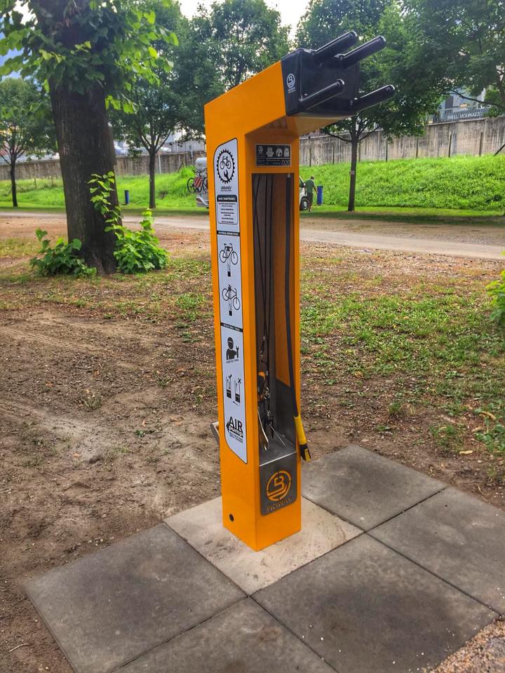 Servisný stojan typ 06