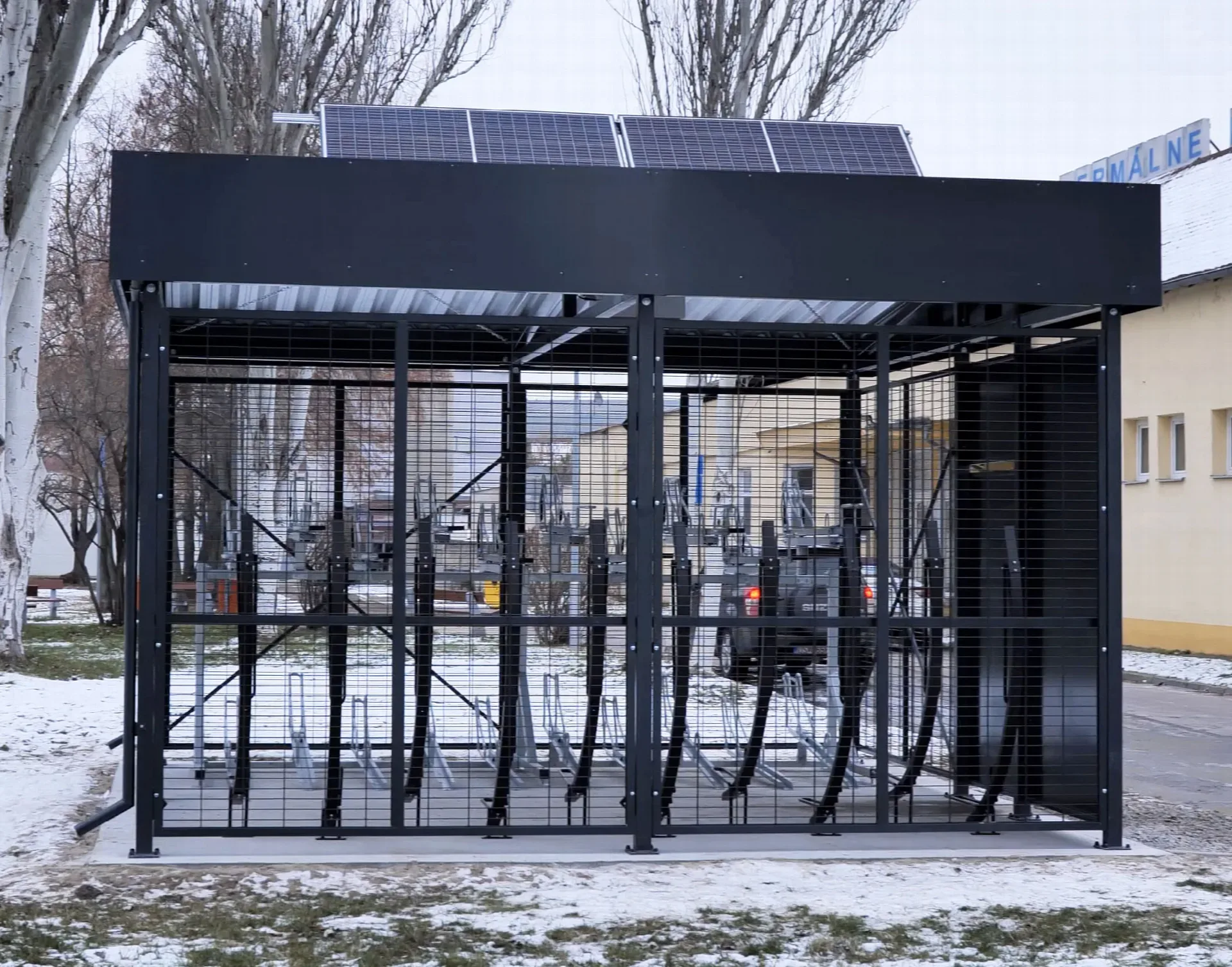 Prístrešok pre bicykle – Komárno
