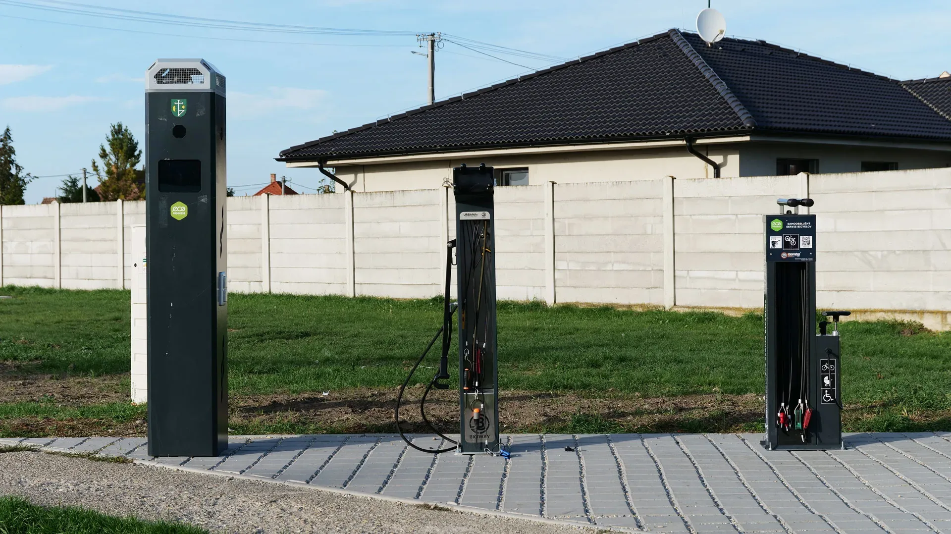 Servisné stojany na bicykle – Sládkovičovo