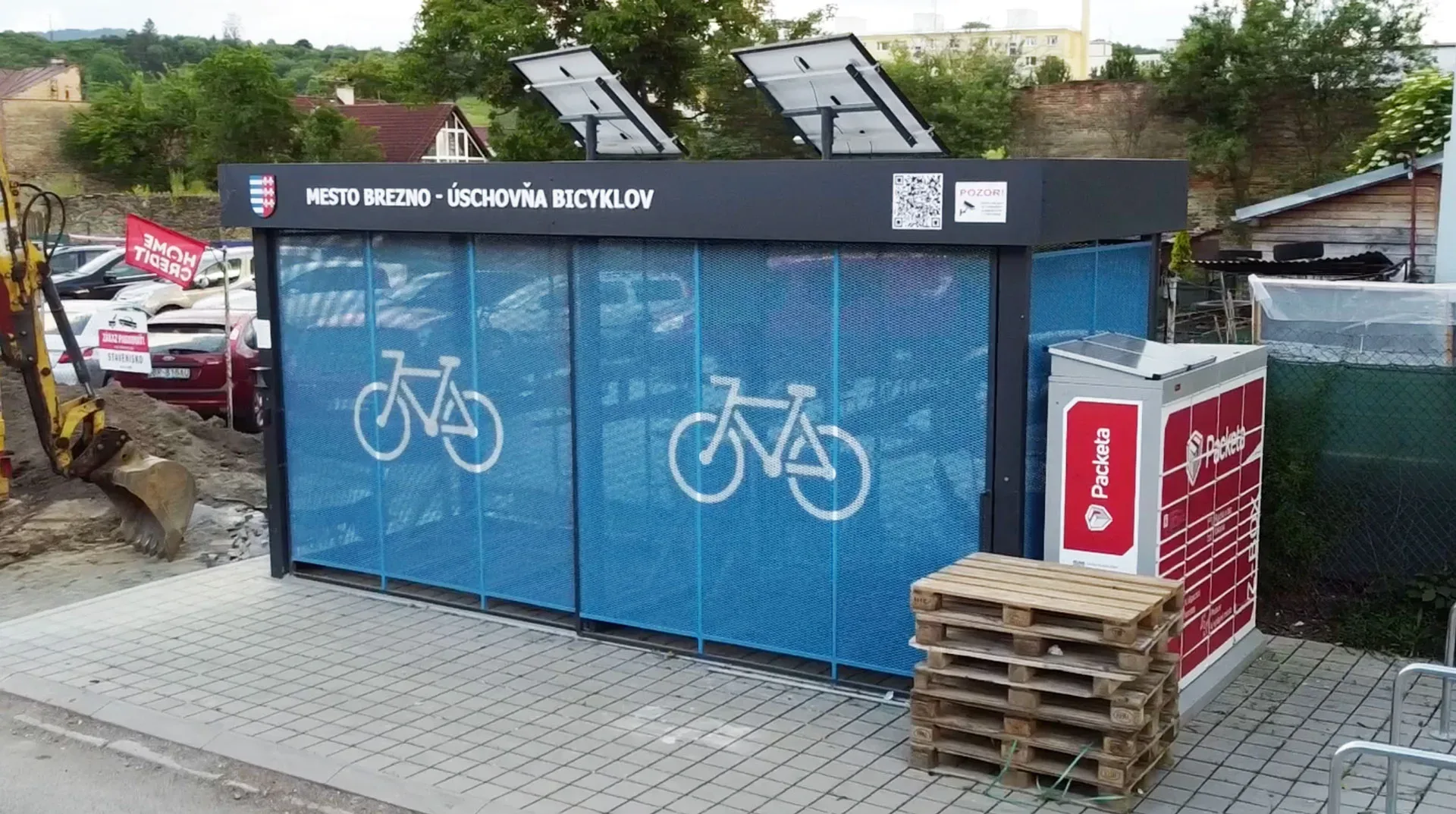 Úschovňa bicyklov na pripravenej spevnenej ploche – Brezno